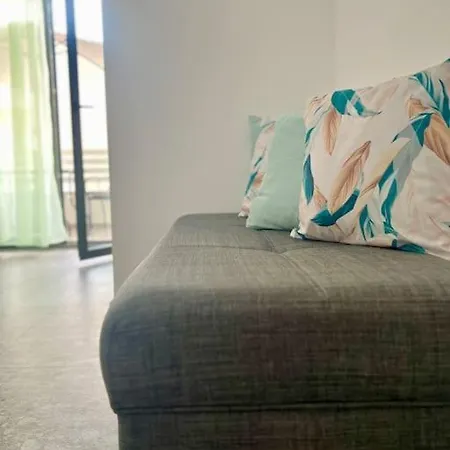 Whispering Ocean Retreat *